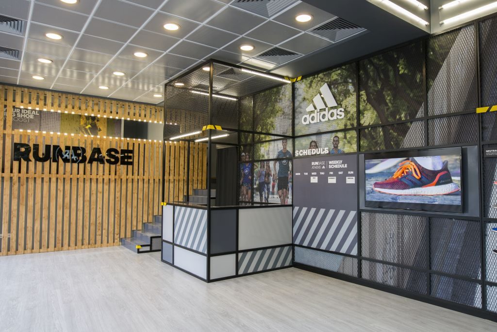 adidas η των adidas Runners Athens είναι – RUNSTER